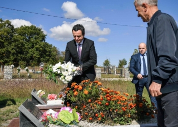 Kurti viziton varrin e dëshmorit, Ismet Rrahmani