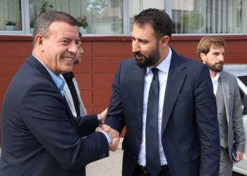 Krasniqi në takim me Gashin diskutojnë për projektet komunale në Obiliq