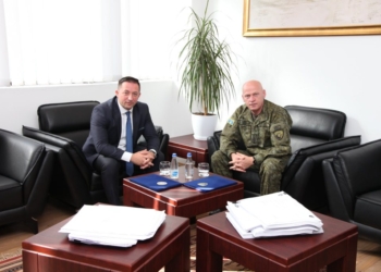 Mehaj e Jashari udhëtojnë në ShBA, me ftesë të Asociacionit të Ushtrisë