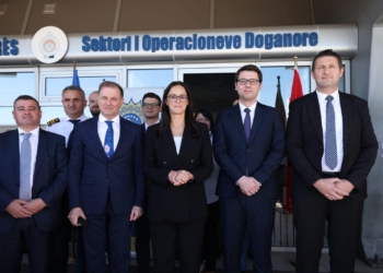 Në Portin e Durrësit nis zhdoganimi i mallrave që eksportohen dhe importohen nga Kosova