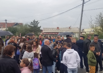 Që pesë vite nuk përfunduan punimet në shkollë, protestojnë banorët e Pozhoranit