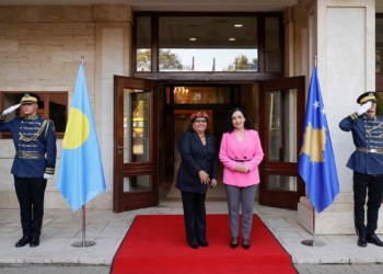 Osmani pret në takim zëvendëspresidenten e Palaut, flasin për Forumin Ndërkombëtar për Gratë