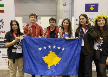 UBT-së i ndahet vendi i dytë në botë dhe sjell medaljen e argjendtë në Kosovë nga olimpiada botërore e robotikës