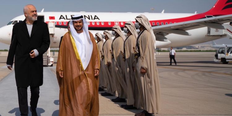 Rama vizitë në Emiratet e Bashkuara Arabe