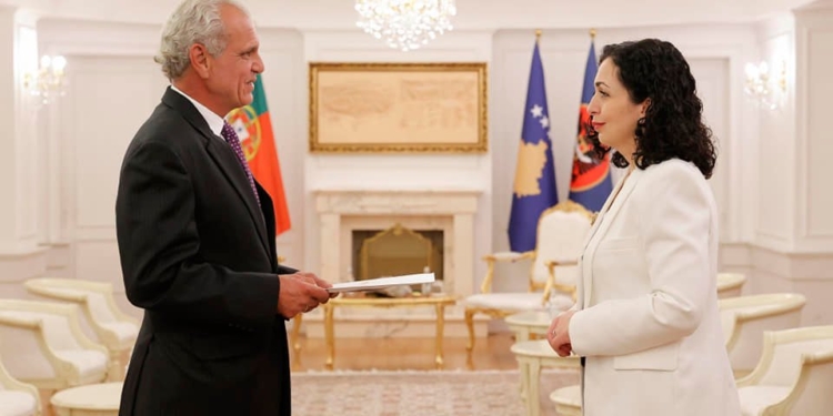 Osmani e Konjufca presin ambasadorin e ri portugez, i kërkojnë mbështetje për viza