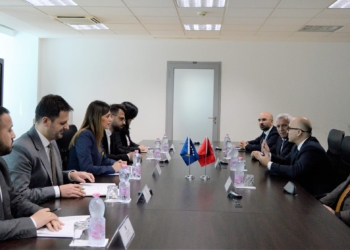 Haxhiu pret në takim kryeinspektorin e lartë të Drejtësisë së Shqipërisë