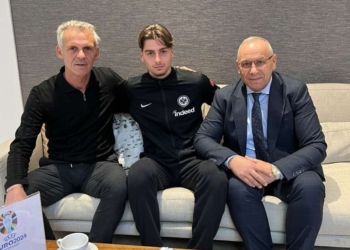 Talenti i Frankfurtit i bashkohet Kosovës