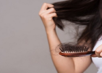 ​Si ta parandalojmë rënien e flokëve në vjeshtë