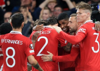 Ronaldo shënon në suksesin e United, Roma zhvlerëson golin e Hetemajt në Finlandë