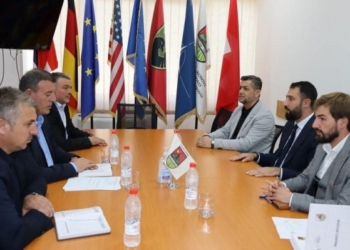 Ministri Krasniqi në Obiliq premton mbështetje për projektet kapitale