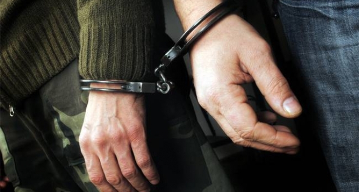 U zunë në flagrancë duke shkëmbyer marihuanë, arrestohen dy persona