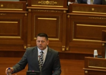 Strategjia për Siguri, përplasen Konjufca dhe Berisha në Kuvend