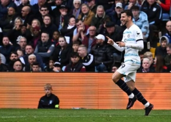 Chelsea ia rrit presionin Gerrardit, United ngec në shtëpi me barazim, paqe edhe në Southampton