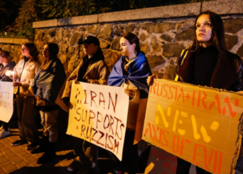 Irani paralajmëron shtetasit e tij që të largohen nga Ukraina