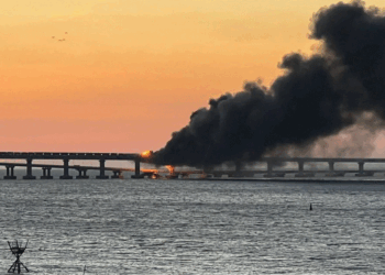 Zjarr i madh në urën e vetme mes Krimesë dhe Rusisë