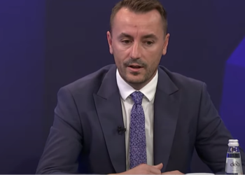 Xani: Beteja politike mes Kosovës dhe Serbisë nuk përfundon, pavarësisht çfarëdo marrëveshje