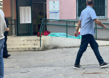 Një 82-vjeçare vdes në një qendër votimi në Sarajevë