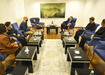 Kurti priti në takim familjarët e dr.Shpëtim Robaj në 24-vjetorin e rënies së tij