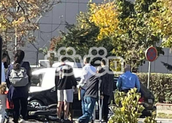 Vetura godet motoçikletën në Prishtinë