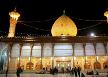 15 të vdekur dhe dhjetëra të plagosur, gjatë një sulmi në një tempull në Iran