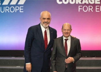 Edhe Rama takoi Scholzin në Berlin