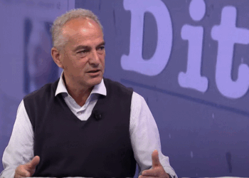 Potera thotë se duhet të pyeten nxënësit në qoftë se duan të mbajnë mësim të shtunën