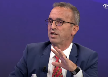 Zymberi: Secila qeveri që vjen në pushtet mundohet të bëjë ligje në favor të vetin