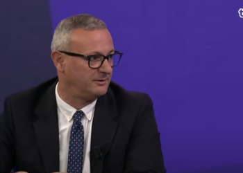 Arifi kritikon opozitën: Sulmojeni Qeverinë Kurti, mos keni frikë