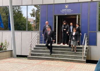 Kurti në takim me Lajçak përsërit se dialogu me Serbinë duhet të përfundojë me njohje reciproke