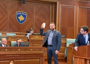 Mërgim Lushtaku i dërgon infuzion Qeverisë