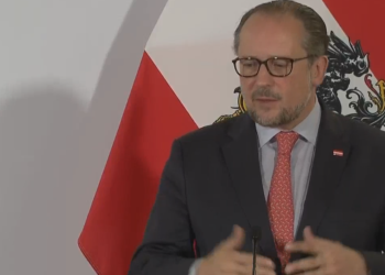 Ministri i Jashtëm austriak thotë se është afër liberalizimi i vizave për Kosovën