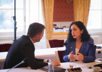 Osmani takon kryeministrin e Sllovakisë