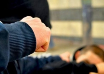 Prizren, rrahu vëllain dhe i dëmtoi veturën