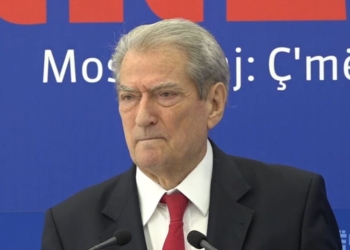 Berisha mbështet grevën e profesorëve: Në Kosovë, pagat dy herë më të larta