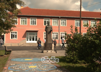 Mësojnë në shkollat paralele serbe, duan bursa nga shteti