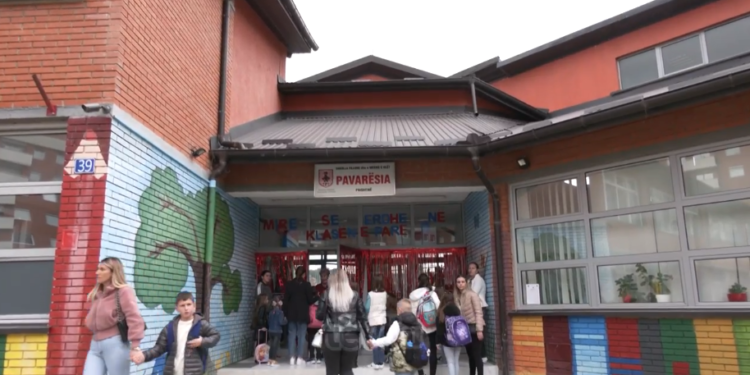 Komandanti i KFOR-it: Tensionet u rritën pas luftës në Ukrainë, situata tani e qetë