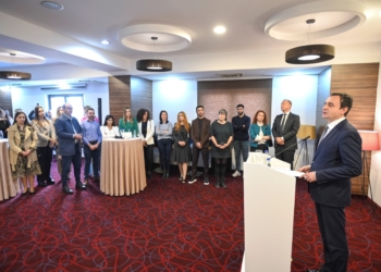 Kurti: Rinia vazhdon të jetë në fokus të politikave tona qeveritare