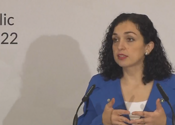 Osmani nga Praga: Optimist për vizat, por duhet të jemi të kujdesshëm