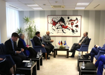 Bislimi takoi emisarët e Gjermanisë dhe Sllovenisë për Ballkanin Perëndimor