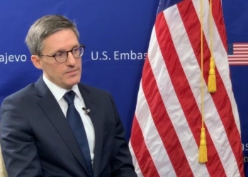 DASH: Shtyjeni vendimin për targat, mbajeni derën hapur për kthimin e serbëve në institucione