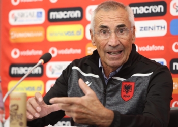 Shqipëria pa përzgjedhës, Rejës nuk i vazhdohet kontrata