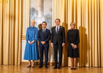Kurti njofton për pjesëmarrje në darkën solemne në Pallatin Élysée