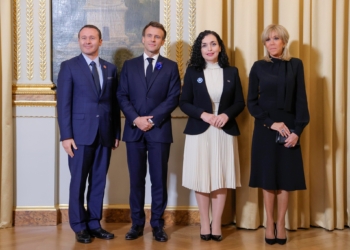 Osmani pritet në darkë nga presidenti francez