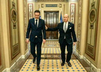 Abdixhiku shkon në Kongresin amerikan, pritet nga republikani Aderholt