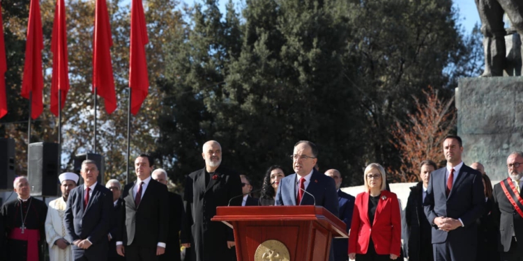 Begaj: Shqipëria të jetë zëri i Kosovës