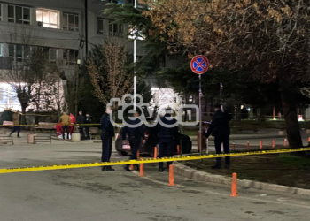 Gruaja e vrarë në oborrin e QKUK-së ishte 35–vjeçare, policia jep detaje