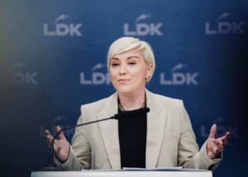 Halimi: Duhej të pezulloheshin targat para njohjes reciproke e sovranitetit