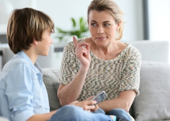 Fëmijët kokëfortë që sfidojnë prindërit do të jenë më të suksesshëm në jetë