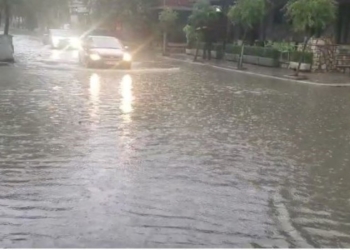 Reshje intensive, Durrësi nën pushtetin e ujit