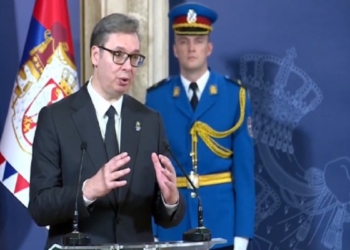 Vuçiq për vizitë në Paris, thotë se do të takojë Macron e Borrell